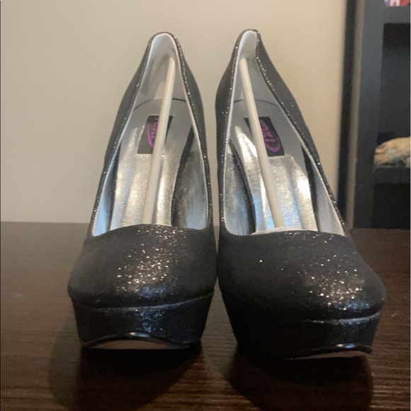 Sparkly Black Platform Stiletto Pumps - Picture 2 of 4